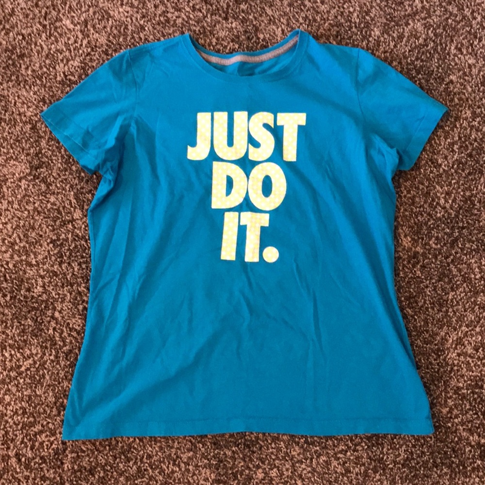Nike T-shirt